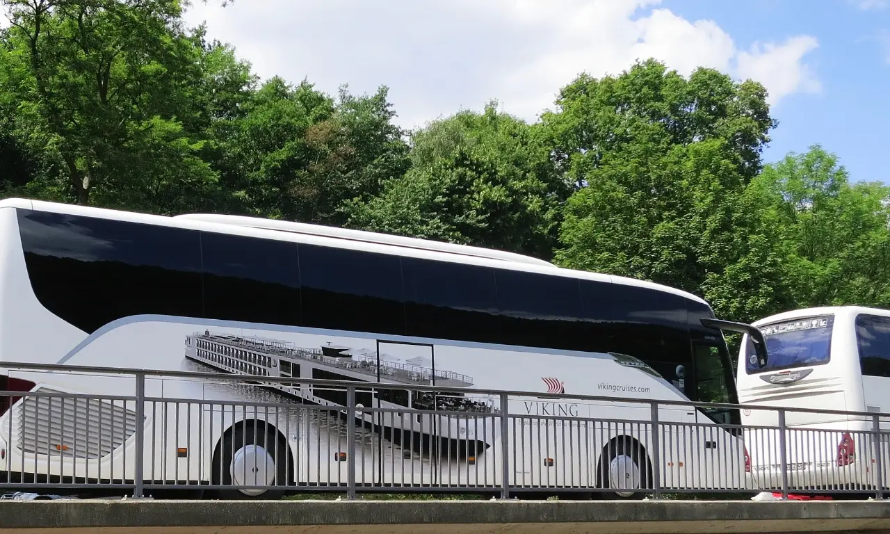10 Reasons to Book a Bus Charter in Brisbane 2